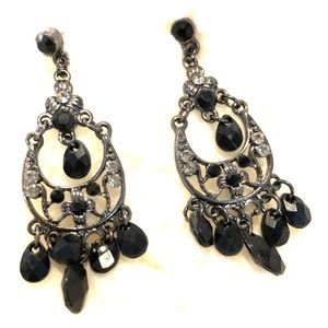 💝🖤Black and crystal earrings🖤💝